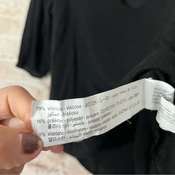 Black Zara V-neck shirt sleeve puffy shoulder top size medium - Picture 5 of 6